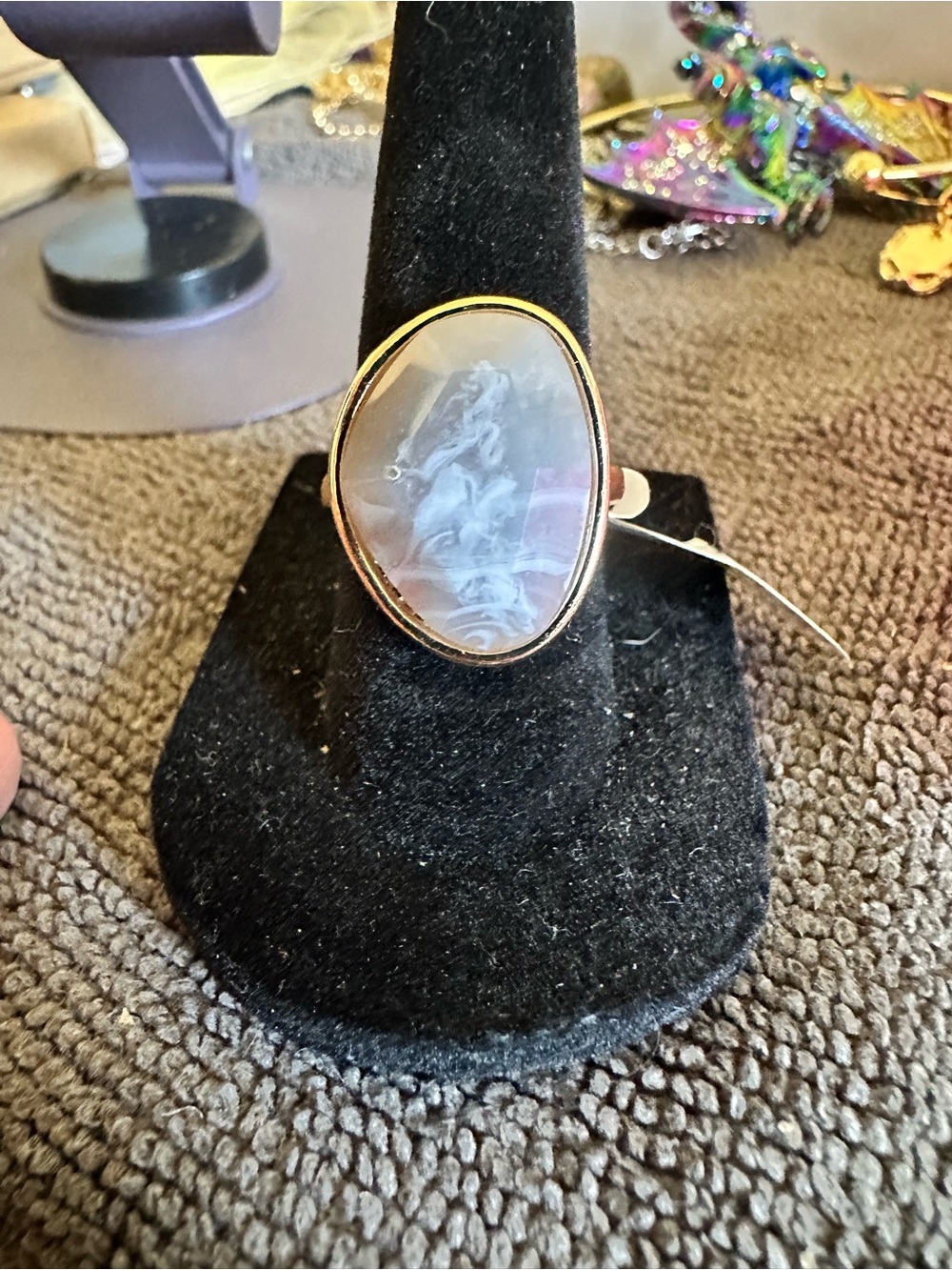 Ring Gold Bezel Oval Blue-Gray Agate Ring